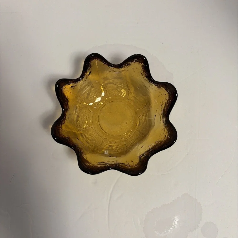 Vintage Blenko Glass Yellow Amber 8 Petal Lotus Bowl 5.5